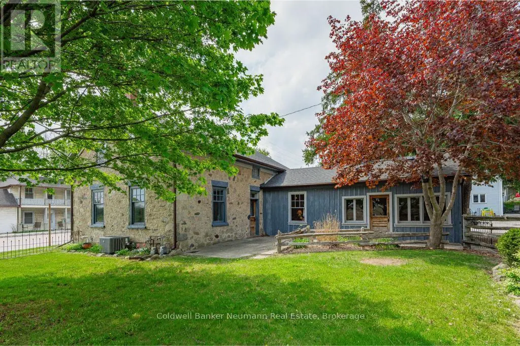 52 Brock Road S, Puslinch (Aberfoyle)